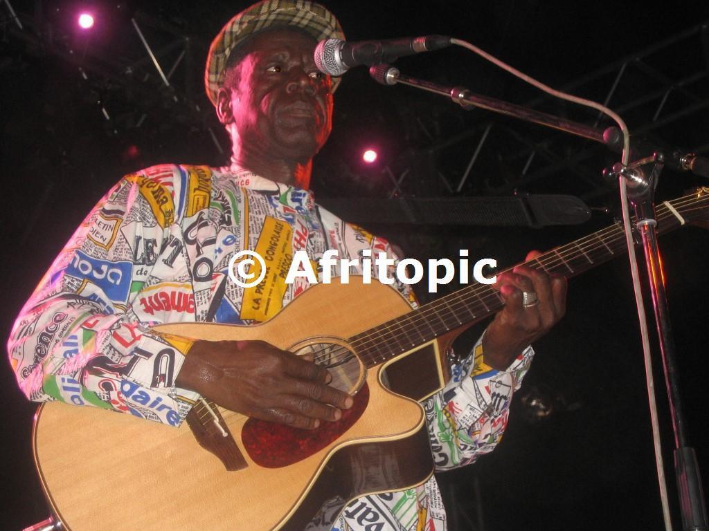 ../Images/AfricaFestival-26-27-28May05 047.jpg